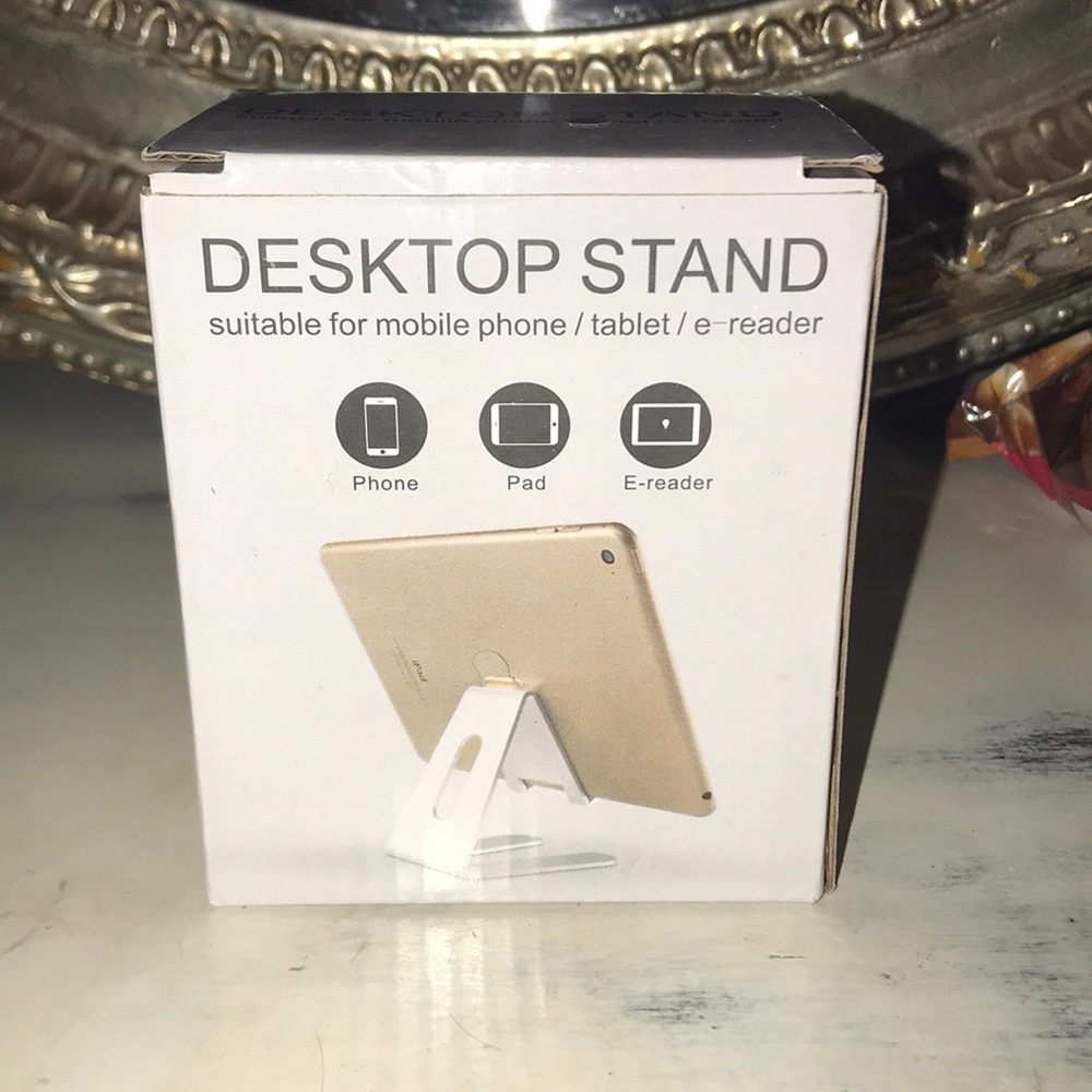Desktop stand for phone/tablet